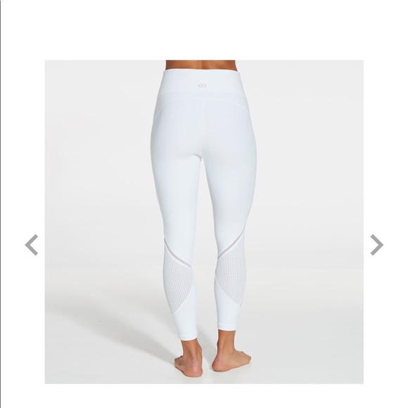 Cal is by Carrie Underwood 3/4 tights - Picture 4 of 6